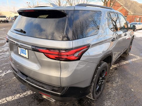 Used 2023 Chevrolet Traverse Premier w/ Redline Edition image 3