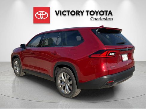 New 2026 Toyota Grand Highlander AWD Hybrid image 3