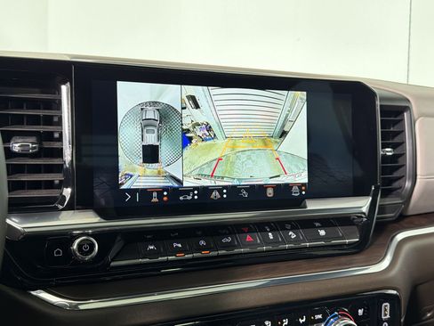 Used 2024 GMC Sierra 1500 SLT w/ SLT Premium Package image 24