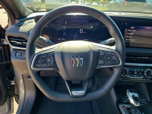 Used 2024 Buick Envista Sport Touring w/ Convenience I Package FWD image 22