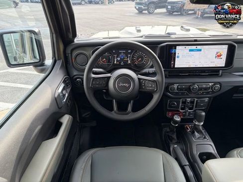 New 2026 Jeep Gladiator Mojave w/ Safety Group AWD/4WD image 13