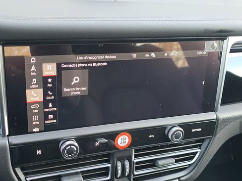 New 2026 Porsche Macan Turbo image 22