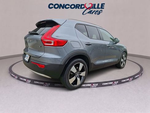 Used 2019 Volvo XC40 T5 Momentum AWD/4WD image 6