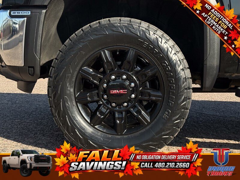 Used 2025 GMC Sierra 2500 SLT w/ SLT Premium Package AWD/4WD image 11