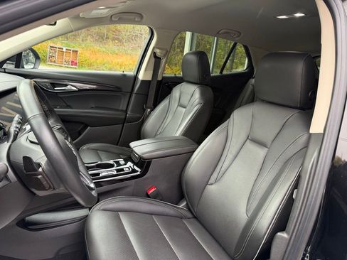 Used 2023 Buick Envision Essence image 16