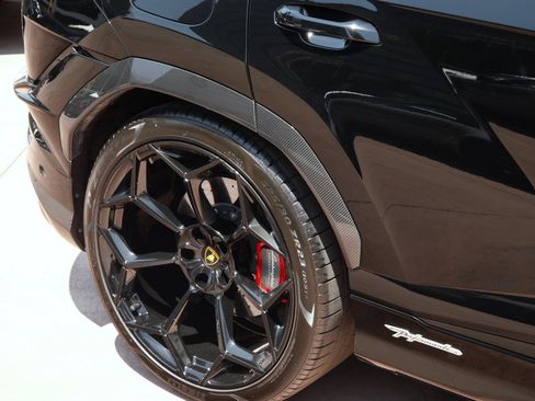 Used 2024 Lamborghini Urus Performante AWD/4WD image 29