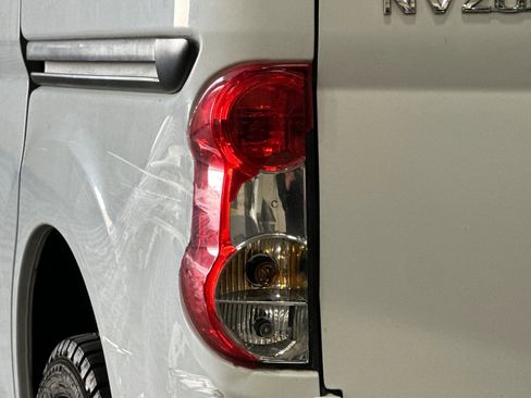 Used 2018 Nissan NV200 SV w/ Navigation Package image 45