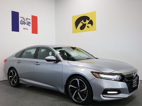 Used 2019 Honda Accord Sport image 1