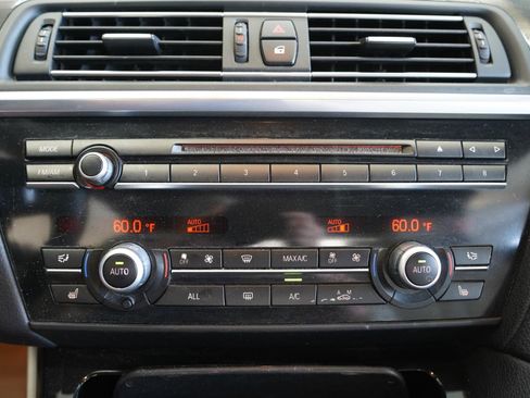 Used 2013 BMW 640i Convertible RWD image 30