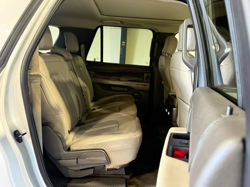 Used 2018 Ford Expedition Max Limited AWD/4WD image 13
