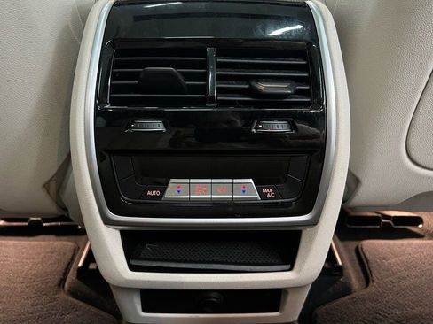 Used 2019 BMW X5 xDrive40i w/ M Sport Package image 20