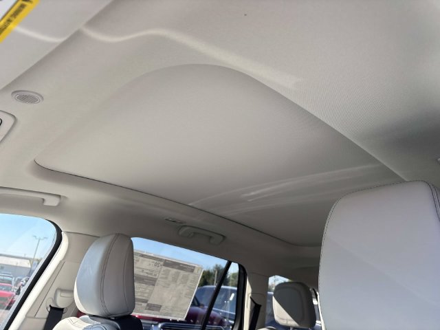 New 2027 Lincoln Aviator AWD image 25