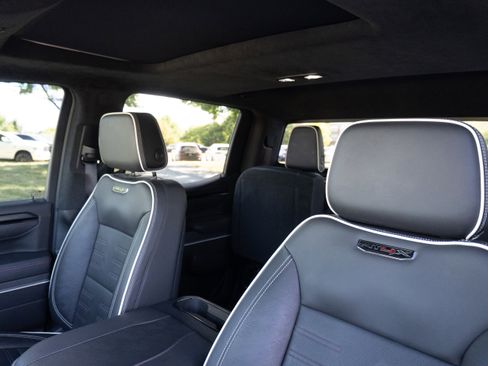 Used 2023 GMC Sierra 1500 AT4X image 13