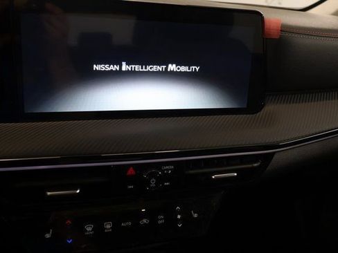 New 2025 Nissan Kicks SR w/ SR Premium Package image 16