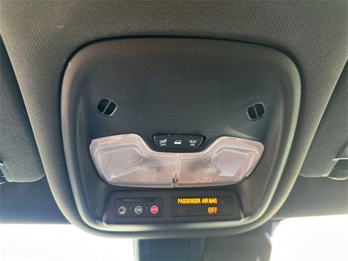 Used 2021 Chevrolet TrailBlazer ACTIV w/ Technology Package image 18