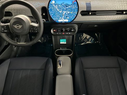 Used 2026 MINI Cooper 2-Door Hardtop FWD image 3