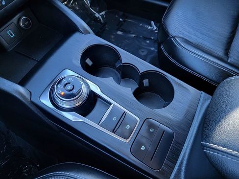 Used 2020 Ford Escape SEL image 11