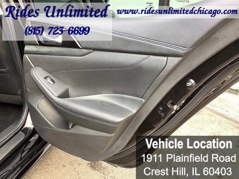 Used 2017 Nissan Maxima SR w/ Midnight Edition FWD image 27