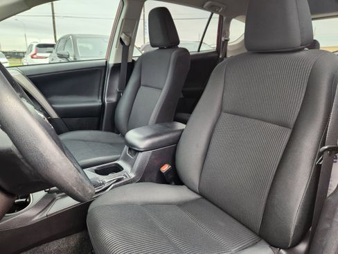 Used 2018 Toyota RAV4 LE w/ All Weather Liner Package AWD/4WD image 7