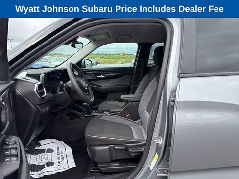 Used 2025 Chevrolet TrailBlazer LT AWD/4WD image 15