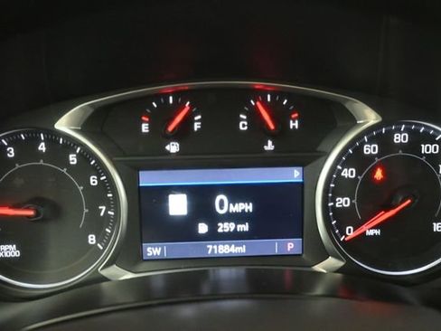 Used 2022 GMC Terrain SLT w/ Infotainment Package II FWD image 28