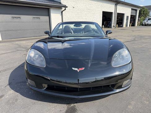 Used 2007 Chevrolet Corvette Convertible w/ Preferred Equipment Group RWD image 7