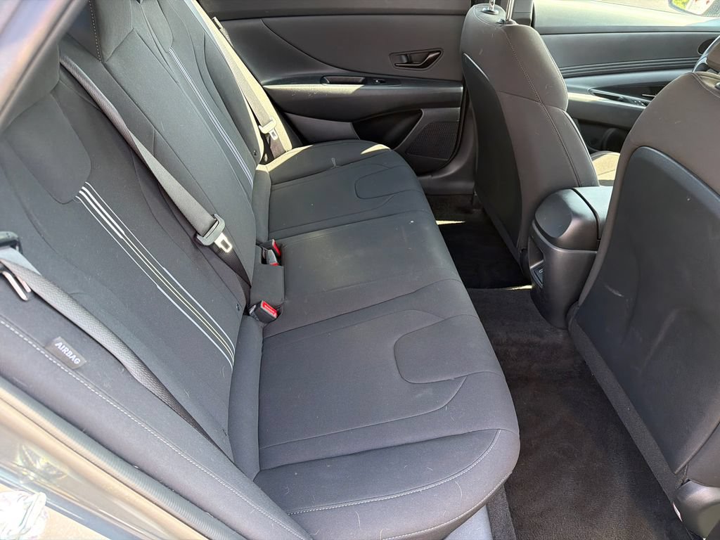 Certified 2025 Hyundai Elantra Sport FWD image 15