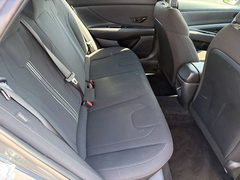 Certified 2025 Hyundai Elantra Sport FWD image 15