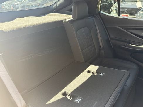 Used 2025 Buick Envista Avenir FWD image 25