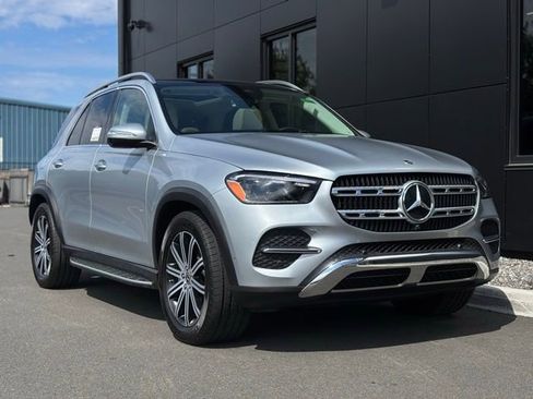 Used 2025 Mercedes-Benz GLE 450 4MATIC image 9