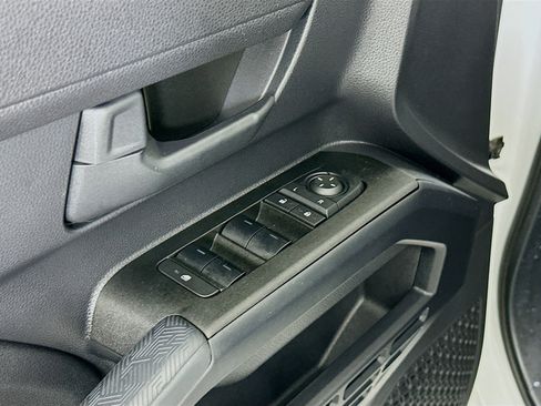 Used 2025 Toyota 4Runner SR5 AWD/4WD image 15