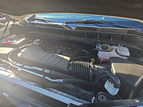 Used 2025 Chevrolet Silverado 1500 LT image 29