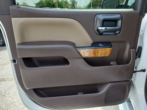 Used 2018 GMC Sierra 1500 SLT AWD/4WD image 11