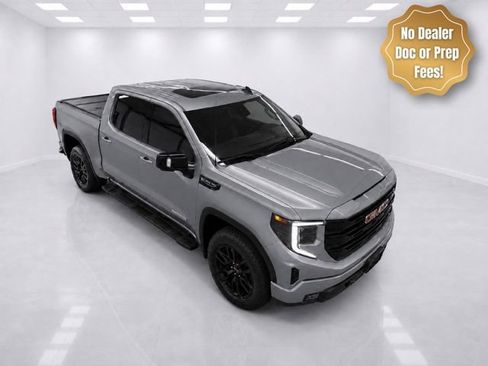 Used 2024 GMC Sierra 1500 Elevation w/ Elevation Premium Package AWD/4WD image 2