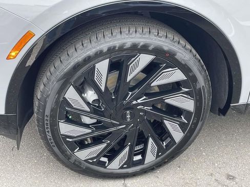 New 2026 Lincoln Nautilus Reserve image 5