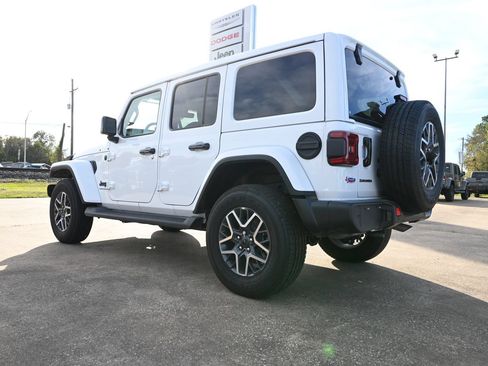 New 2025 Jeep Wrangler Unlimited Sahara AWD/4WD image 2