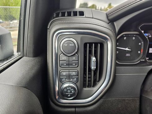 Used 2022 GMC Sierra 2500 Denali AWD/4WD image 34