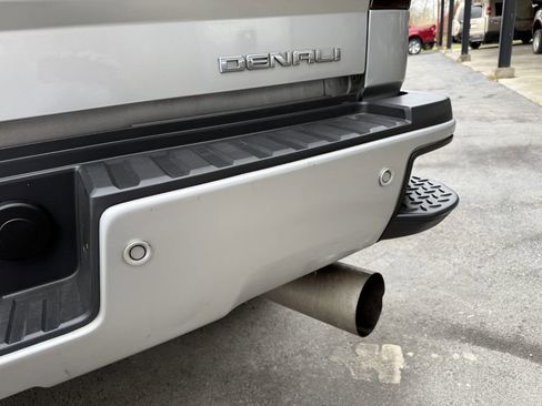 Used 2019 GMC Sierra 2500 Denali w/ Duramax Plus Package image 11