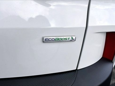 Used 2020 Ford Escape SE image 30