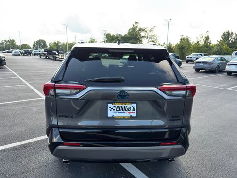 Used 2020 Toyota RAV4 XSE w/ XSE Grade Weather Package AWD/4WD image 7