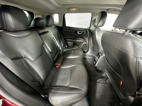 Used 2022 Jeep Compass Trailhawk w/ Sun and Sound Group AWD/4WD image 26