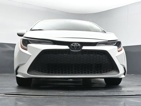Used 2022 Toyota Corolla LE FWD image 36