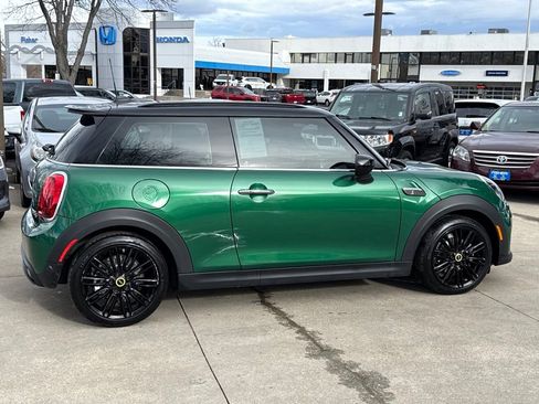 Used 2023 MINI Cooper SE image 3