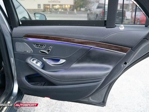 Used 2018 Mercedes-Benz S 560 4MATIC Sedan image 37