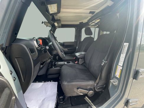 Used 2014 Jeep Wrangler Unlimited Sport AWD/4WD image 15