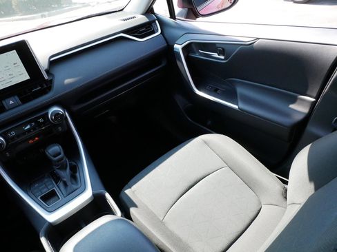 Certified 2025 Toyota RAV4 XLE AWD/4WD image 11