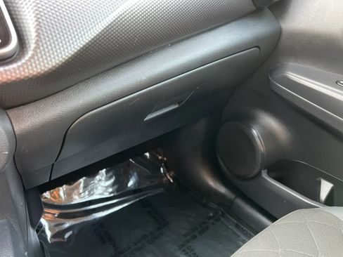 Used 2020 Nissan Kicks S FWD image 31