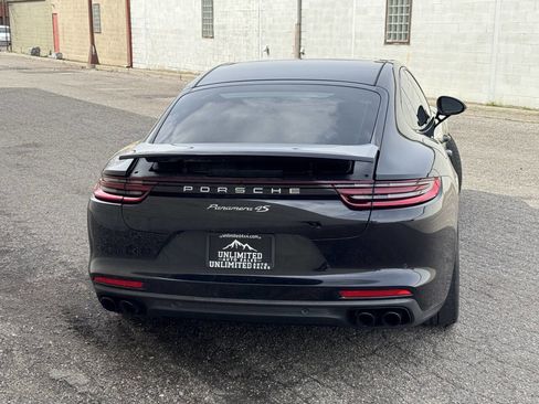 Used 2017 Porsche Panamera 4S image 5