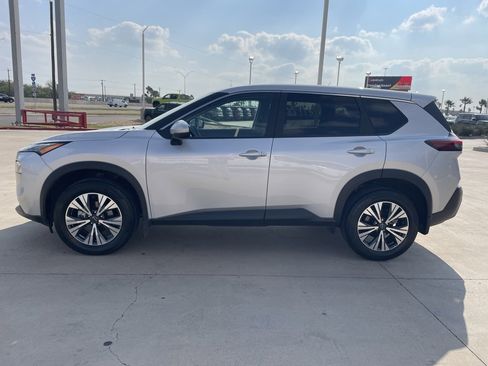 Certified 2023 Nissan Rogue SV image 2
