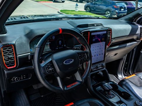 Used 2025 Ford Ranger Raptor AWD/4WD image 17